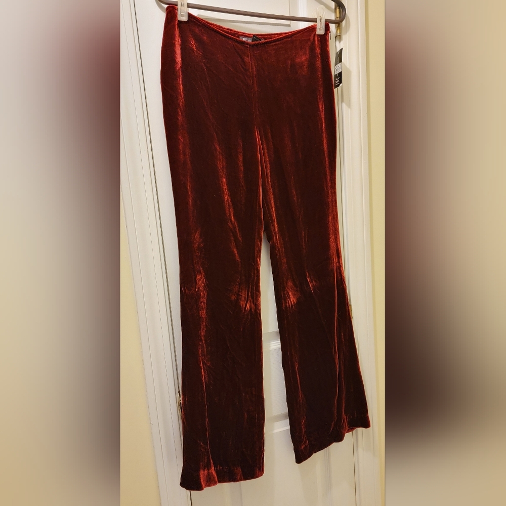 INC  International Concepts Red Velvet Side Zip Womens Size 4 Pants NWT.